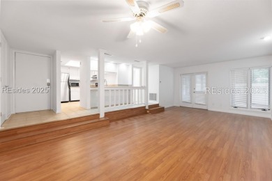 Beautifully maintained and ideally situated, this 1 bed, 1.5 on Palmetto Dunes Golf Course and Resort in South Carolina - for sale on GolfHomes.com, golf home, golf lot