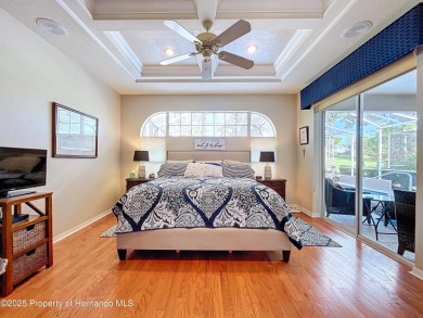 Spacious, gracious 2/2/2 + den pool home, on 14th green of on Silverthorn Country Club in Florida - for sale on GolfHomes.com, golf home, golf lot