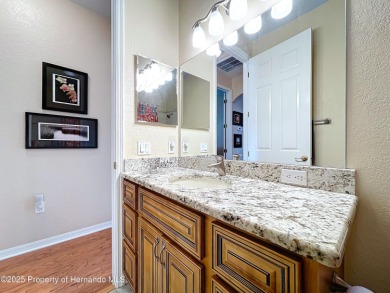 Spacious, gracious 2/2/2 + den pool home, on 14th green of on Silverthorn Country Club in Florida - for sale on GolfHomes.com, golf home, golf lot