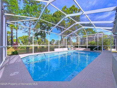 Spacious, gracious 2/2/2 + den pool home, on 14th green of on Silverthorn Country Club in Florida - for sale on GolfHomes.com, golf home, golf lot