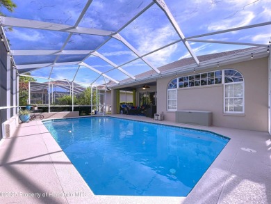 Spacious, gracious 2/2/2 + den pool home, on 14th green of on Silverthorn Country Club in Florida - for sale on GolfHomes.com, golf home, golf lot