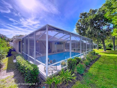Spacious, gracious 2/2/2 + den pool home, on 14th green of on Silverthorn Country Club in Florida - for sale on GolfHomes.com, golf home, golf lot