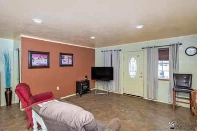 Distinctive 3 bed/3 bath home in the Coyote Wash Golf Course on The Links At Coyote Wash in Arizona - for sale on GolfHomes.com, golf home, golf lot