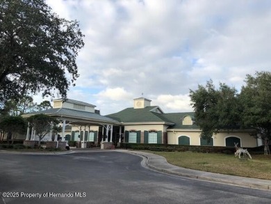 Spacious, gracious 2/2/2 + den pool home, on 14th green of on Silverthorn Country Club in Florida - for sale on GolfHomes.com, golf home, golf lot