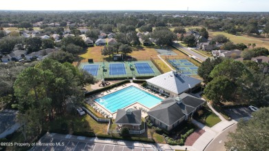 Spacious, gracious 2/2/2 + den pool home, on 14th green of on Silverthorn Country Club in Florida - for sale on GolfHomes.com, golf home, golf lot