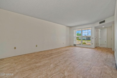 Street facing 2 bed/2 bath Patio Home in a  fantastic location on Sun City-Willow Creek / Willow Brook  in Arizona - for sale on GolfHomes.com, golf home, golf lot