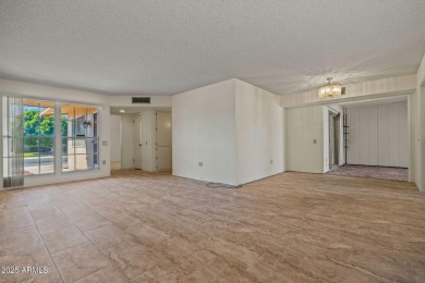 Street facing 2 bed/2 bath Patio Home in a  fantastic location on Sun City-Willow Creek / Willow Brook  in Arizona - for sale on GolfHomes.com, golf home, golf lot