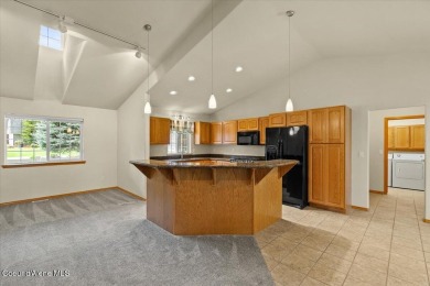 This beautifully maintained, single-level home offers a on Twin Lakes Village Golf Course in Idaho - for sale on GolfHomes.com, golf home, golf lot