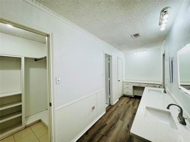 Over 2,600SF Single Story Home with 4 Bedrooms, 3 Bathrooms, 2 on Lake Arlington Golf Course in Texas - for sale on GolfHomes.com, golf home, golf lot