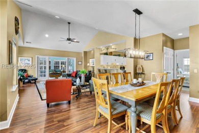 Beautifully renovated & fully furnished 3BR/3BA condo offers the on Shipyard Golf Club in South Carolina - for sale on GolfHomes.com, golf home, golf lot