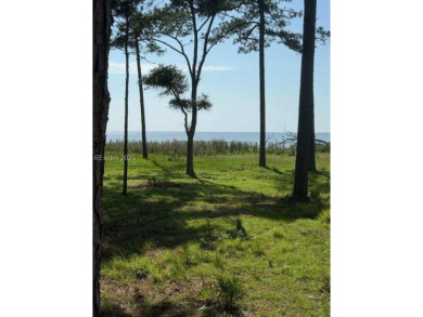 Welcome to 86 Martinangel Lane - a prime .55-acre homesite on Melrose Golf Course in South Carolina - for sale on GolfHomes.com, golf home, golf lot