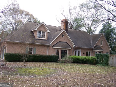 Need some room this is it !!! 5 Bdrm 3 Bth all Brick home. Huge on Landings Golf Club in Georgia - for sale on GolfHomes.com, golf home, golf lot