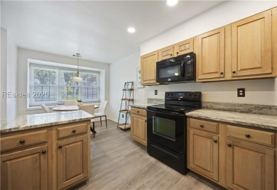 Welcome to this 2BR/2.5BA Evian villa in Shipyard, offering some on Shipyard Golf Club in South Carolina - for sale on GolfHomes.com, golf home, golf lot