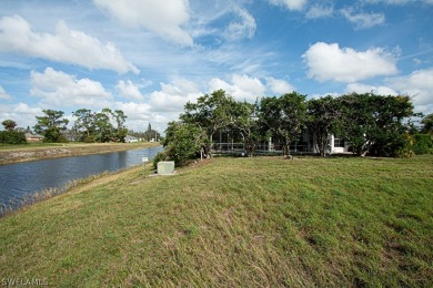 Beautiful Villa on quiet corner lot on canal in Mirror Lakes on Mirror Lakes Golf Club in Florida - for sale on GolfHomes.com, golf home, golf lot