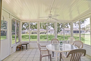 Welcome to Easy Living in Spruce Creek South! This nicely on The Links of Spruce Creek in Florida - for sale on GolfHomes.com, golf home, golf lot