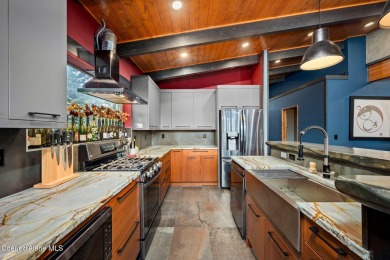 Modern Elegance Meets Golf Course Living on Avondale Loop

Step on Avondale Golf and Tennis Club in Idaho - for sale on GolfHomes.com, golf home, golf lot