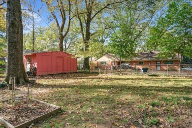 This ranch style home is located on a quiet, treelined street in on The Links At Audubon in Tennessee - for sale on GolfHomes.com, golf home, golf lot