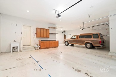 Welcome to your dream home in the prestigious Quail Ridge on Quail Hollow Golf Club in Idaho - for sale on GolfHomes.com, golf home, golf lot