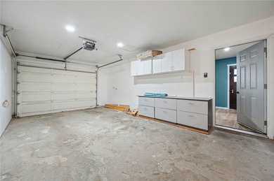 If you've been dreaming about living on the golf course with on Chaparral Golf and Country Club in Arizona - for sale on GolfHomes.com, golf home, golf lot