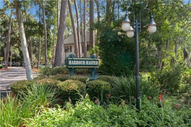 Oversized 2BR villa that lives like a home - room for everyone! on Shipyard Golf Club in South Carolina - for sale on GolfHomes.com, golf home, golf lot