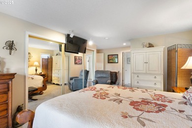 A rare find in Fairway Village! This beautiful home offers on Fairway Village Golf and Country Club in Washington - for sale on GolfHomes.com, golf home, golf lot