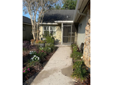 Under contract-accepting backup offers. Motived on Tuscawilla Country Club in Florida - for sale on GolfHomes.com, golf home, golf lot