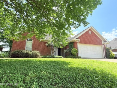A charming abode at 131 St. James: located in the highly on Grenada Country Club in Mississippi - for sale on GolfHomes.com, golf home, golf lot