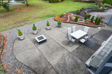 A rare find in Fairway Village! This beautiful home offers on Fairway Village Golf and Country Club in Washington - for sale on GolfHomes.com, golf home, golf lot