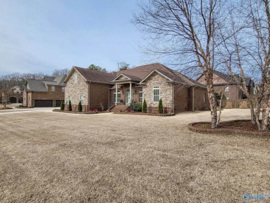 OPEN HOUSE SAT, MAY 11th 10-12 & SUN, MAY 12th 2-3:30 GORGEOUS 5 on Canebrake Golf Club in Alabama - for sale on GolfHomes.com, golf home, golf lot