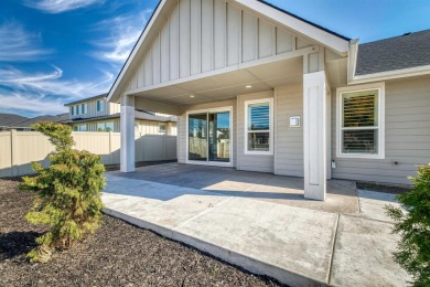 Like new 2+ year old home designed for Kitchen & Garage Lovers! on River Birch Golf Course in Idaho - for sale on GolfHomes.com, golf home, golf lot