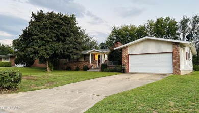 Completely remodeled golf course home offering 2,147 sq. ft. of on Baxter Country Club in Kansas - for sale on GolfHomes.com, golf home, golf lot