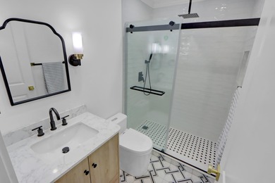 39 Edinburgh Drive on PGA National Golf Club in Florida - for sale on GolfHomes.com, golf home, golf lot