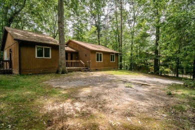 Investors and DIYers this one is for you!! Located in on Woodstone Meadows Golf Course At Massanutten in Virginia - for sale on GolfHomes.com, golf home, golf lot