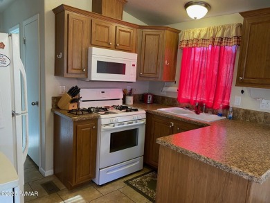 This Park Model has a great deal to offer for the price!  Large on Juniper Ridge R.V. Golf Resort in Arizona - for sale on GolfHomes.com, golf home, golf lot