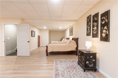 TRUE RANCH  LIVE ON ONE LEVEL! Former MODEL HOME: Oak hardwood on Paradise Pointe Golf Complex in Missouri - for sale on GolfHomes.com, golf home, golf lot
