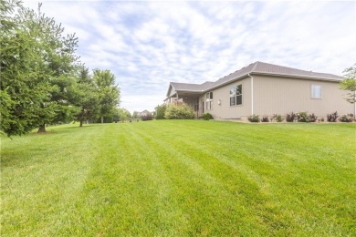 TRUE RANCH  LIVE ON ONE LEVEL! Former MODEL HOME: Oak hardwood on Paradise Pointe Golf Complex in Missouri - for sale on GolfHomes.com, golf home, golf lot