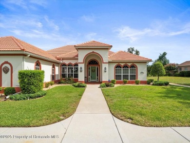 Located in Glen Lakes, this impeccably maintained 2000 built on Glen Lakes Country Club in Florida - for sale on GolfHomes.com, golf home, golf lot