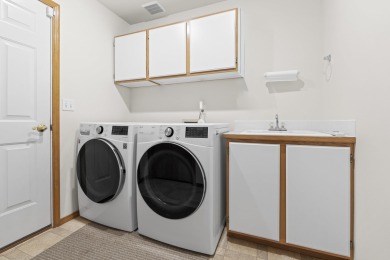 Discover peace, privacy, and panoramic beauty in this 3-bedroom on  in Washington - for sale on GolfHomes.com, golf home, golf lot