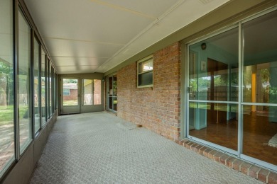 Welcome home to this beautiful, brick single-story 4 bedroom/2 on Fort Walton Beach Golf Course in Florida - for sale on GolfHomes.com, golf home, golf lot