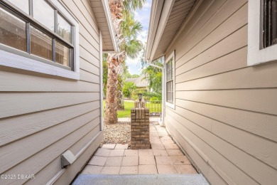 DON'T MISS this Beautiful Renovated Single-Story Townhouse in on Spruce Creek Golf Club in Florida - for sale on GolfHomes.com, golf home, golf lot