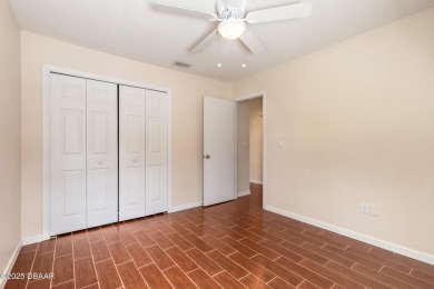 DON'T MISS this Beautiful Renovated Single-Story Townhouse in on Spruce Creek Golf Club in Florida - for sale on GolfHomes.com, golf home, golf lot