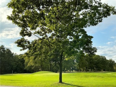 Live the Heritage Hills Lifestyle in this pristine Armonk unit on Somers Pointe Golf Club - West Hill in New York - for sale on GolfHomes.com, golf home, golf lot