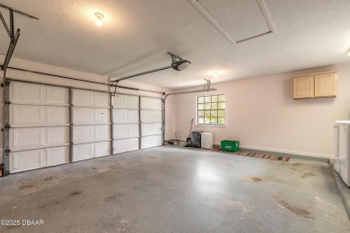 DON'T MISS this Beautiful Renovated Single-Story Townhouse in on Spruce Creek Golf Club in Florida - for sale on GolfHomes.com, golf home, golf lot