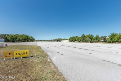DON'T MISS this Beautiful Renovated Single-Story Townhouse in on Spruce Creek Golf Club in Florida - for sale on GolfHomes.com, golf home, golf lot