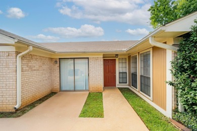 Welcome to this beautiful home perfectly situated on the freshly on The Challenge at Oak Forest in Texas - for sale on GolfHomes.com, golf home, golf lot