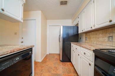 Welcome to this beautiful home perfectly situated on the freshly on The Challenge at Oak Forest in Texas - for sale on GolfHomes.com, golf home, golf lot