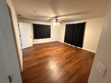 Spacious 3BR+sunroom, 2.5 Bathrooms home in the highly desirable on Chiefland Golf and Country Club in Florida - for sale on GolfHomes.com, golf home, golf lot