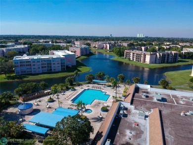 MOTIVATED SELLER!!! Welcome to Sunrise Lakes Phase 4! This on Sunrise Lakes Phase IV Golf Course in Florida - for sale on GolfHomes.com, golf home, golf lot