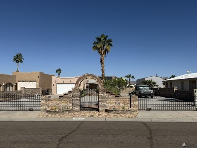 Oversize garage 12' X 30' is insulated, taped and textured with on Foothills Executive Golf Course in Arizona - for sale on GolfHomes.com, golf home, golf lot