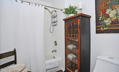 Gorgeous 2-bedroom 2-bath gem in the heart of the Foothills! on The Lodge at Ventana Canyon - Canyon  in Arizona - for sale on GolfHomes.com, golf home, golf lot